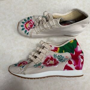 SATUKI Handmade Embroidered Shoes Chinese Knot Style Casual Floral Shoes 8.5
